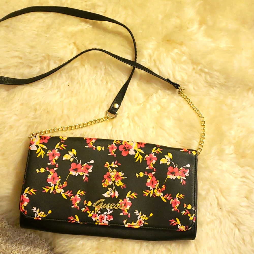 4 for $15 Guess purse